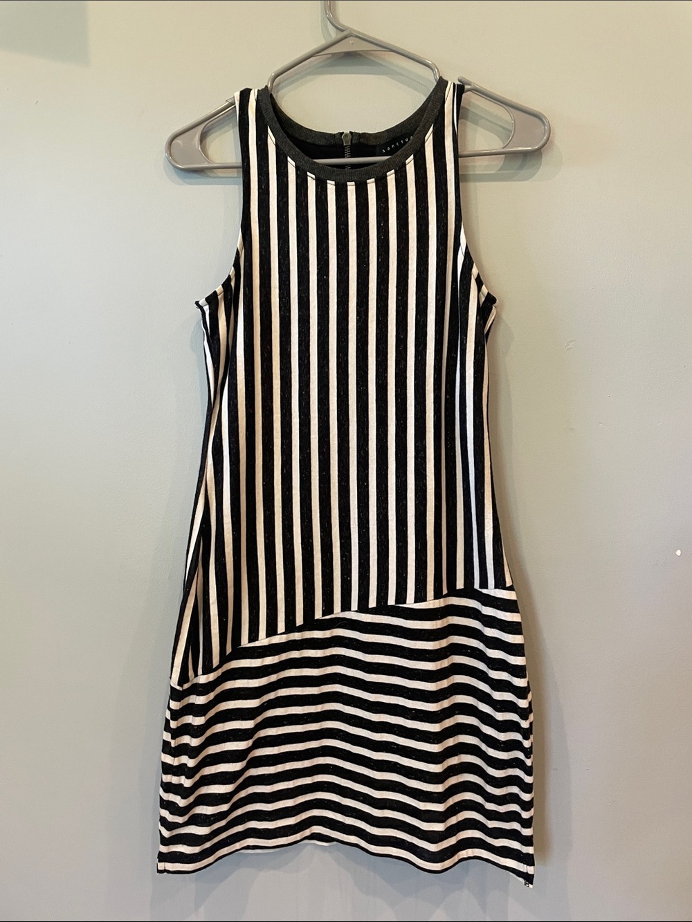 Black & White Striped Sleeveless Shift Dress sanctuary brand xs